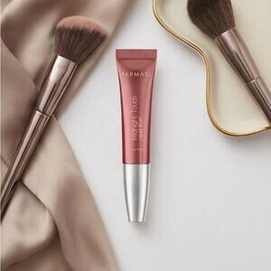 Farmasi Midnight Touch Liquid Blush - Courage a warm, rosy terracotta